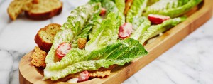 salad-on-wood-1400x550
